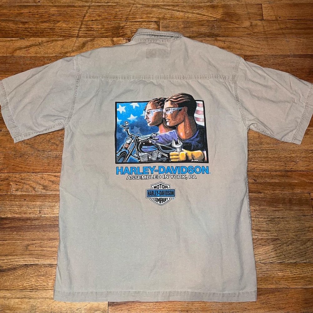 1994 Harley Davidson York PA assembly plant button down